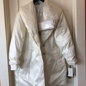NWT! Worth Ivory Puffer Coat ☃️🎿⛸